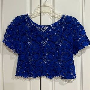 Ultra crop top lace